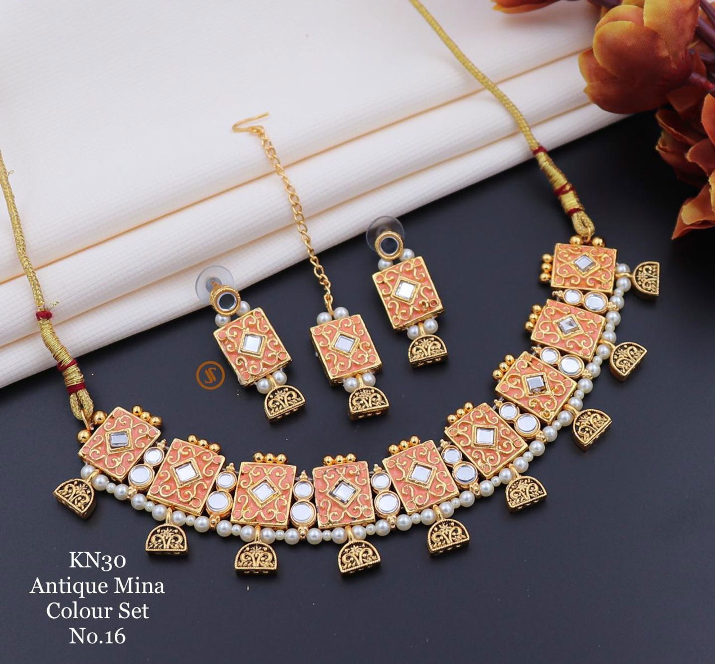 30 KN Kundan Antique Pearl Mina Colour Set Wholesalers In Mumbai
